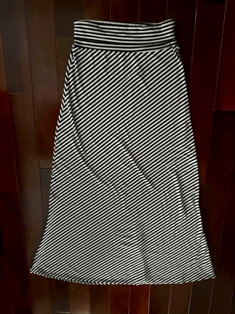 Lily Rose Black Tan Striped Maxi Skirt 42" Length Fold Over Waistband Size M EUC
